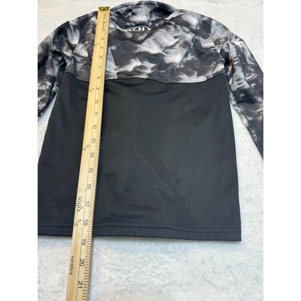 Under Armour Gray Camouflage/‎ BlackCamo Full Zip Loose Jacket Youth Boys Size 6